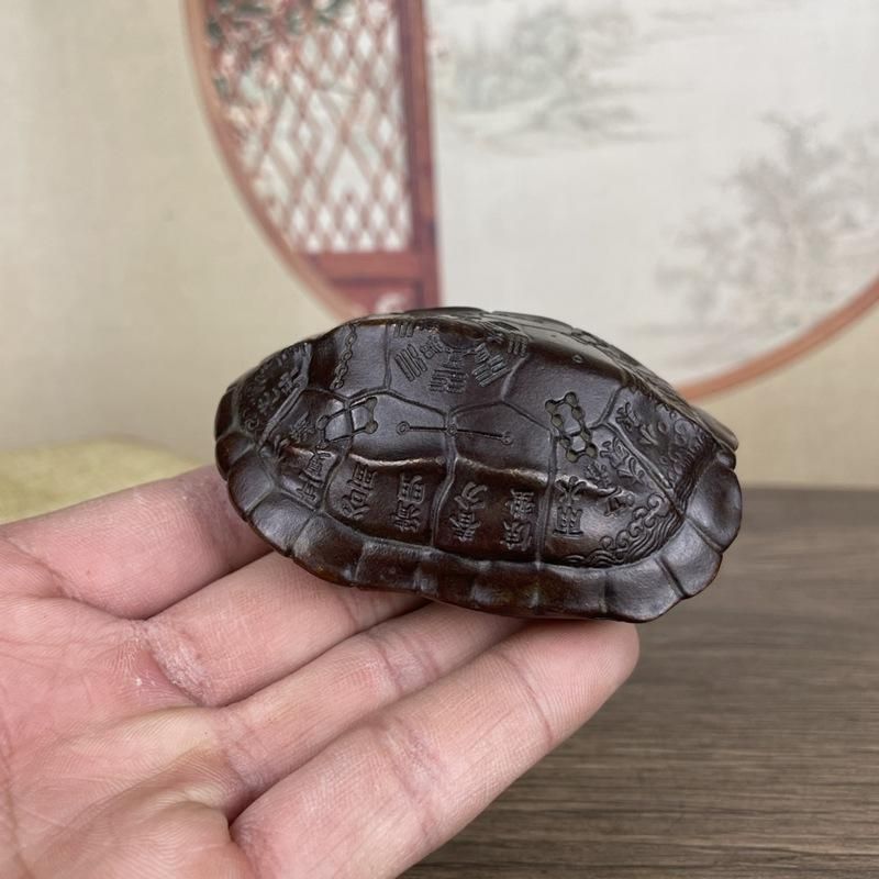 亀　置物　文鎮　骨董品 亀の甲羅 カメ 占い 文鎮 金属細工 置物 インテリア ビンテージ レトロ