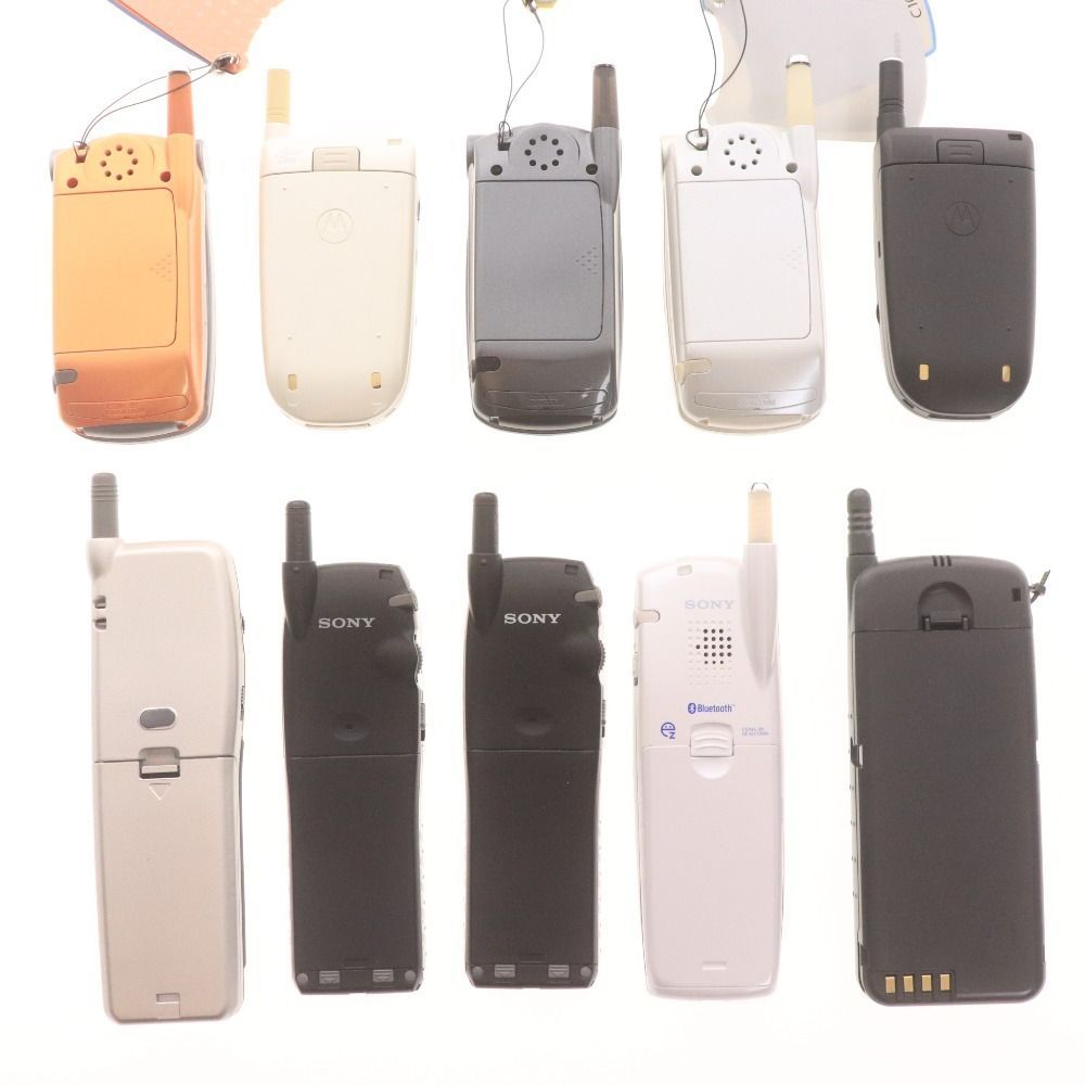 au 携帯　ガラケー　10点　モック　展示　模型 展示用モック☆【G'zOne TYPE-X】au ☆ ガラケー 模型 - メルカリ