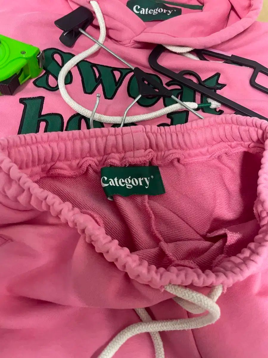 ピンク色 フード上下セット