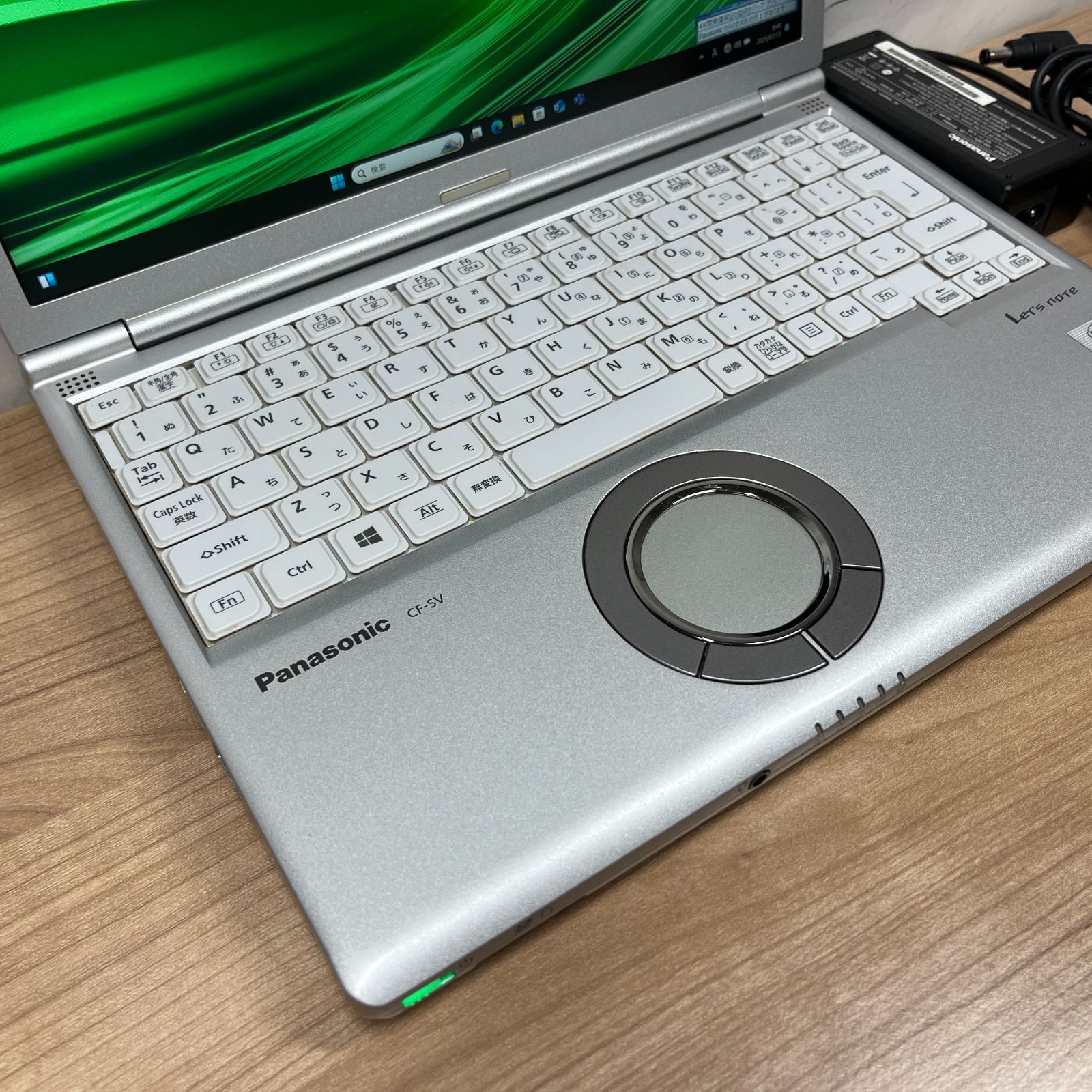 限定品＞0674 軽量 Panasonic レッツノート CF-SV9 8GB/SSD256 i5
