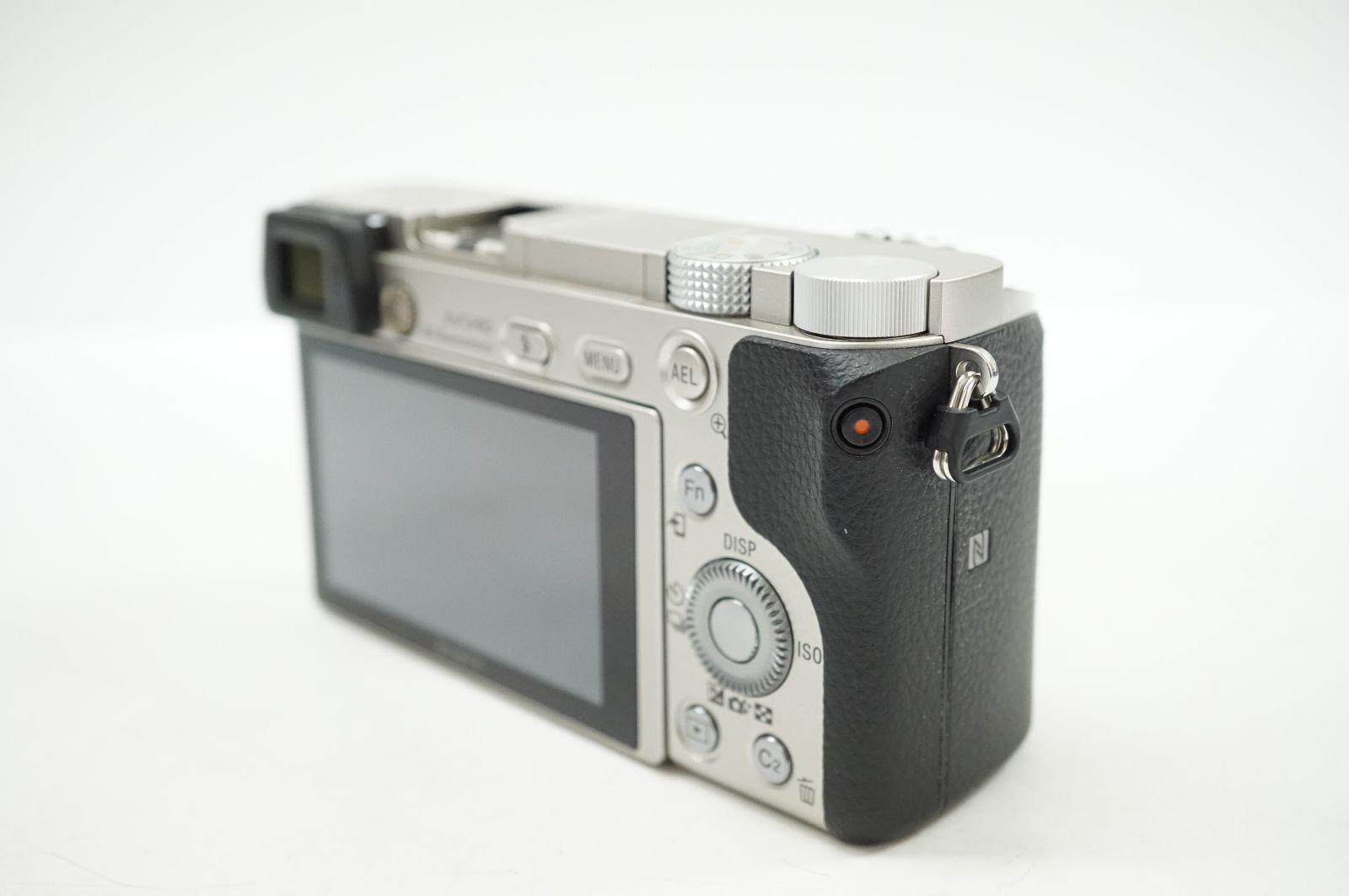 α6000