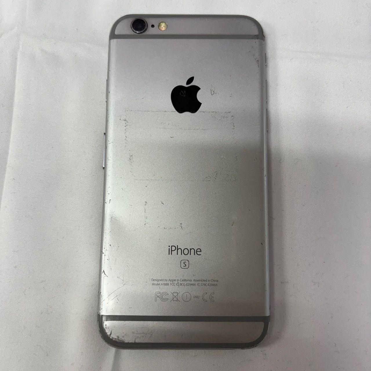 状態良!】iPhone 6s Space Gray 64 GB SIMフリー（ネットで注文