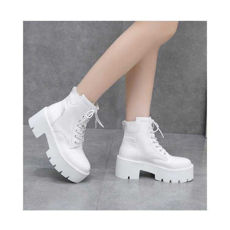 ショートブーツ