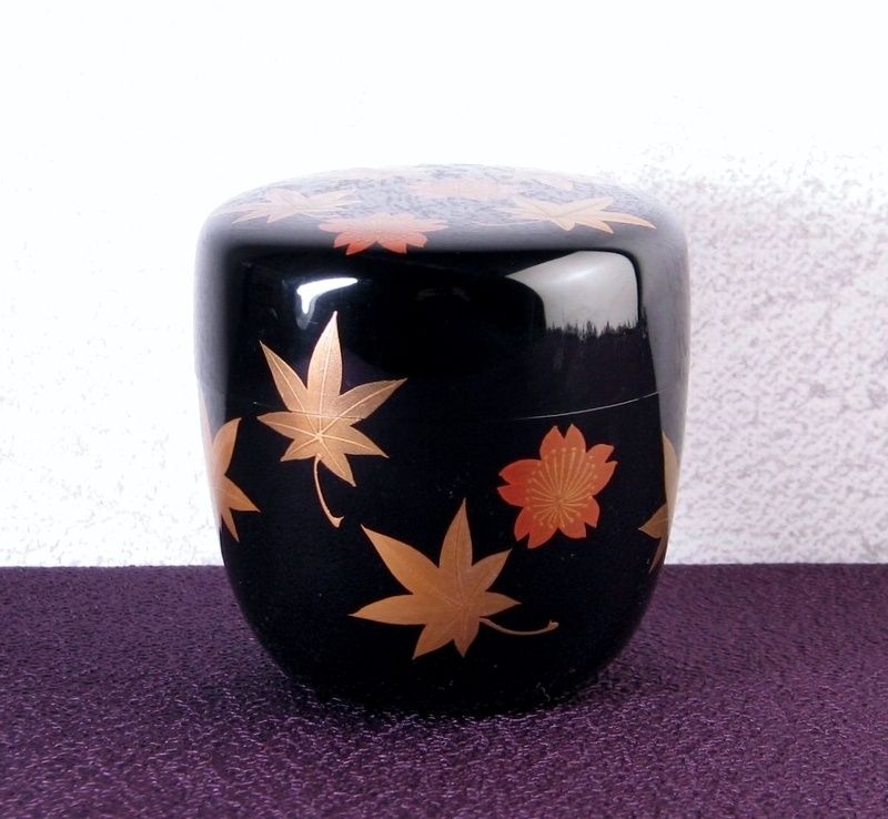 【茶道具】葵春造　鈴虫蒔絵雪吹茶入（共箱） 茶道具】葵春造 鈴虫蒔絵雪吹茶入（共箱） 茶道具】葵春造 鈴虫蒔絵