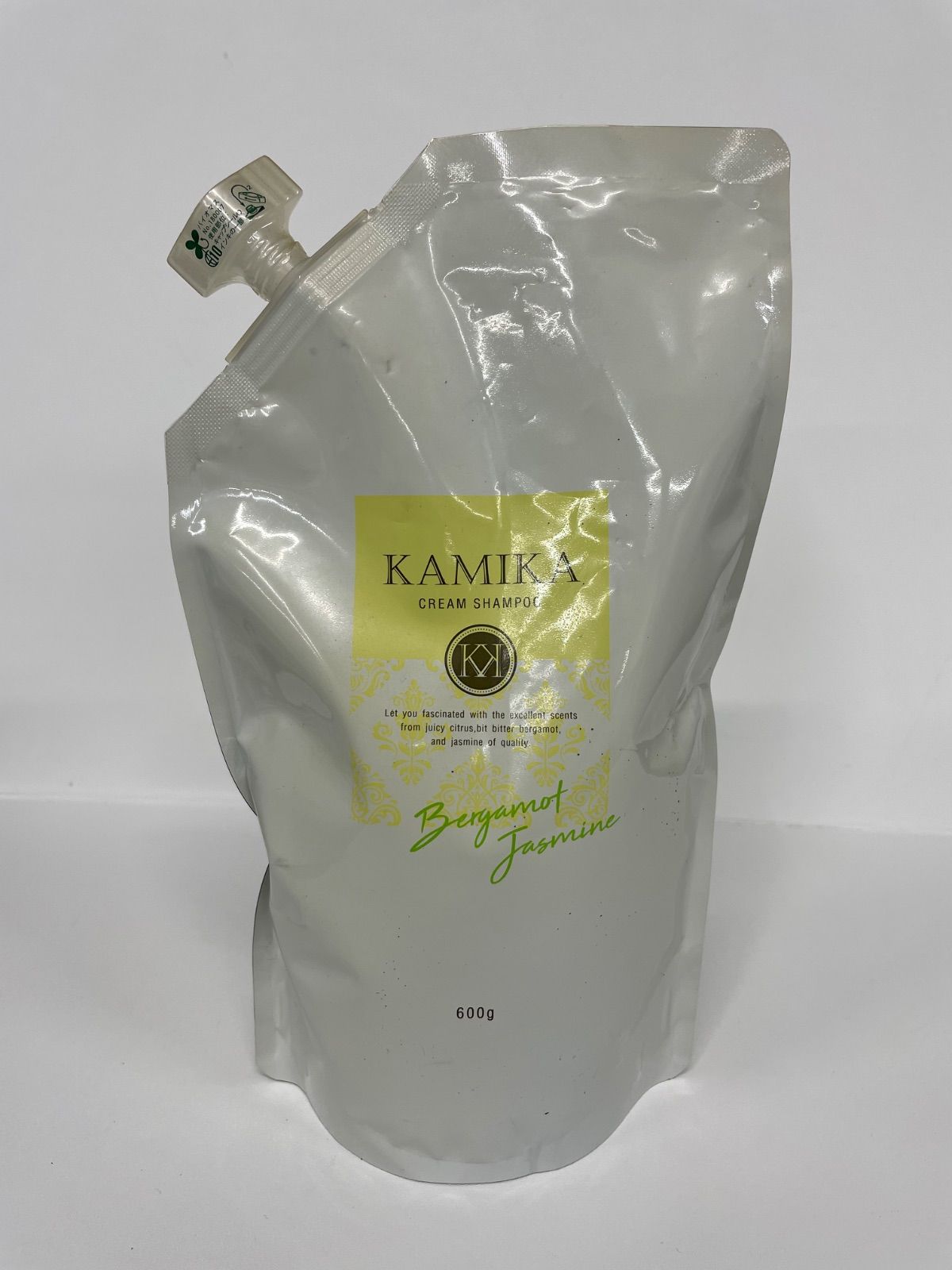 KAMIKAオールインワンクリームシャンプーBJ600g×2 新品☘️KAMIKA オールインワンクリームシャンプー 600g ×2個 KAMIKA
