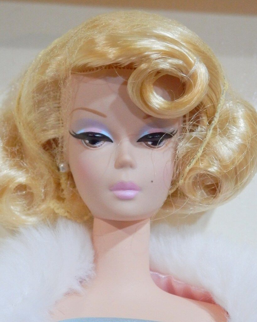 未使用】ファッションモデルコレクション デルフィーヌ レア バービー