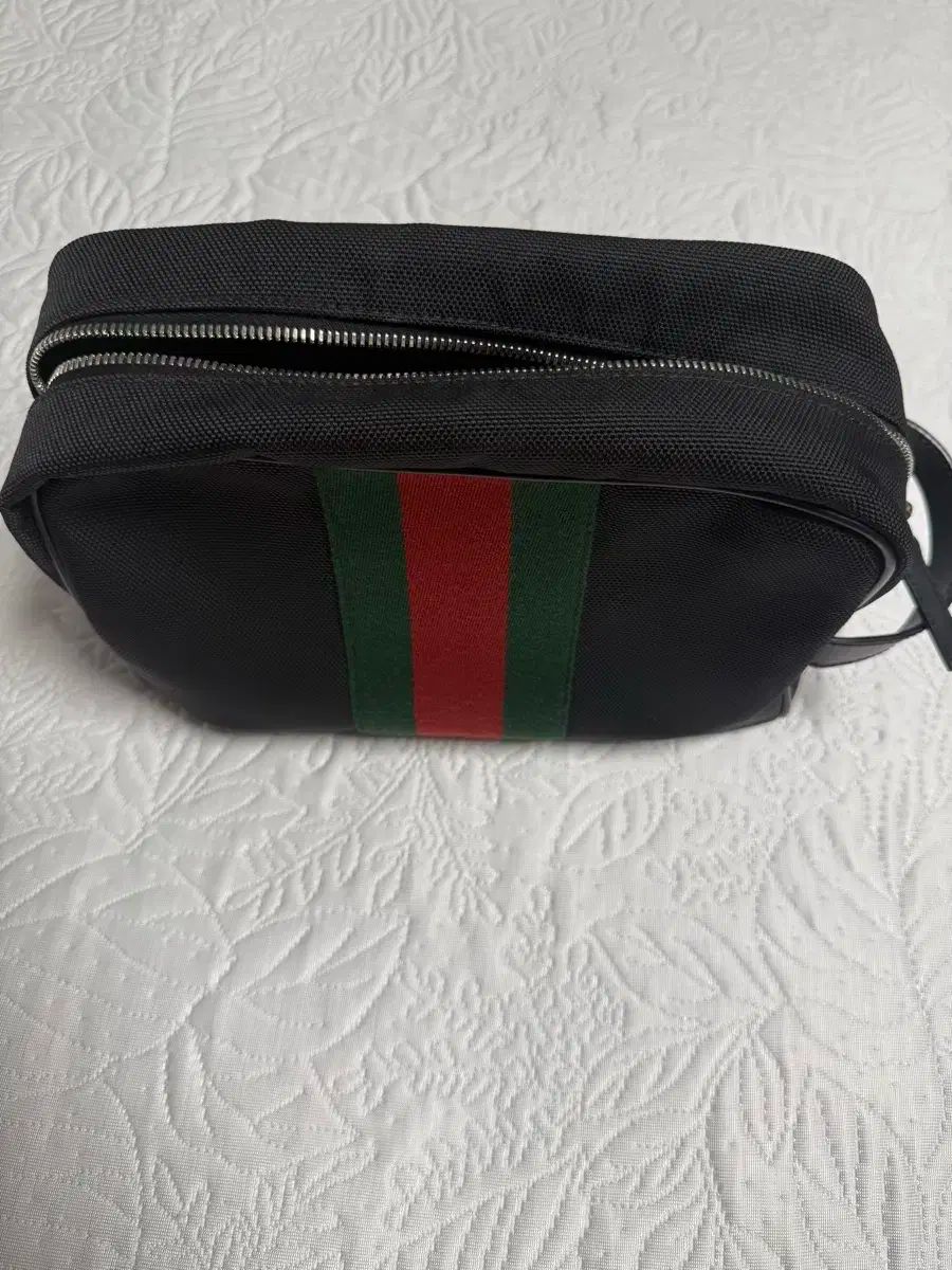 GUCCI グッチ ウェブストライプ キャンバス ポーチ