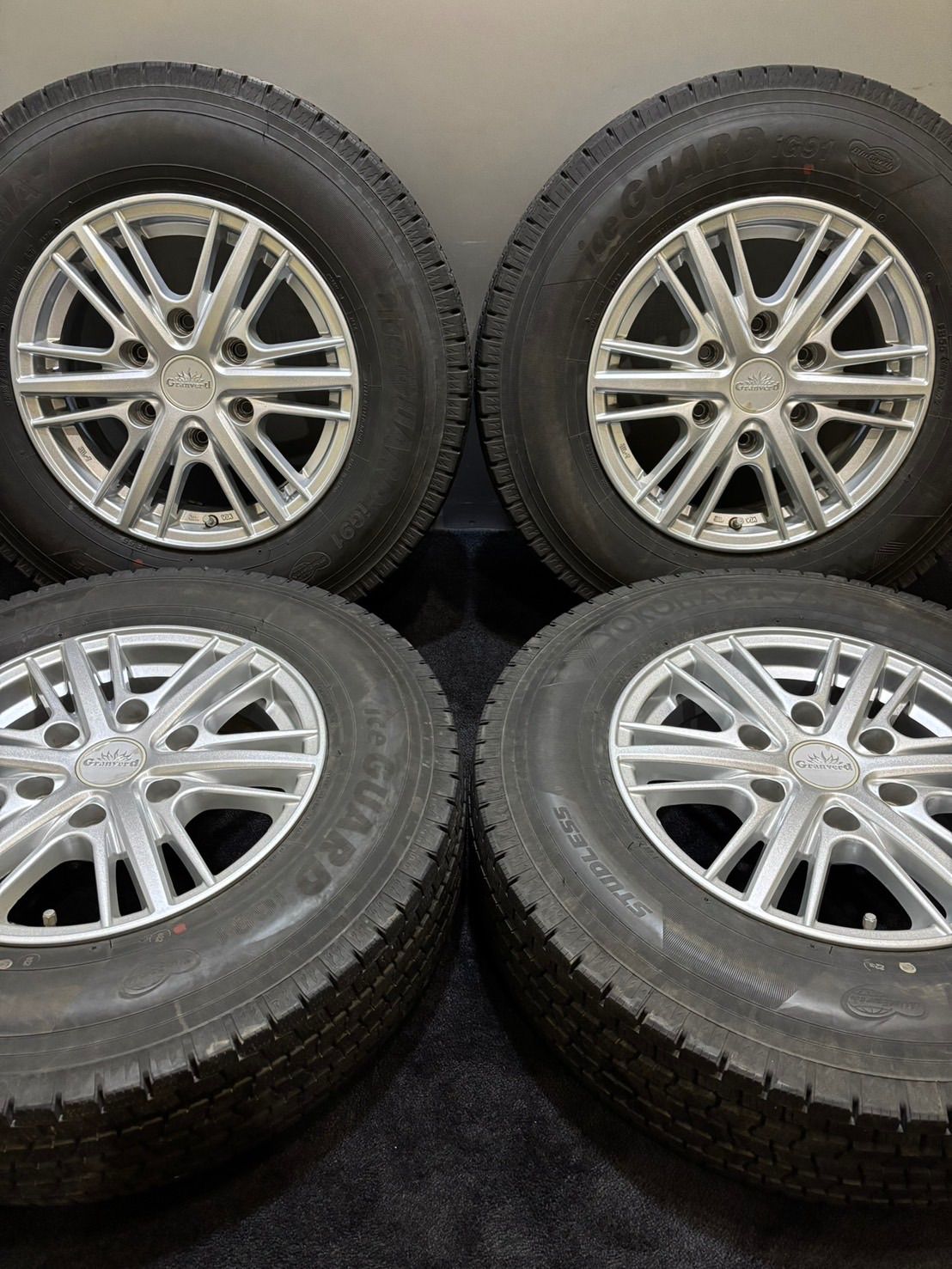 195|80R15 107|105L LT YOKOHAMA|ice GUARD iG91 22年製 Granverd 15インチ 6J 35 139.7 6H スタッドレス 4本 ハイエース 南7-J212
