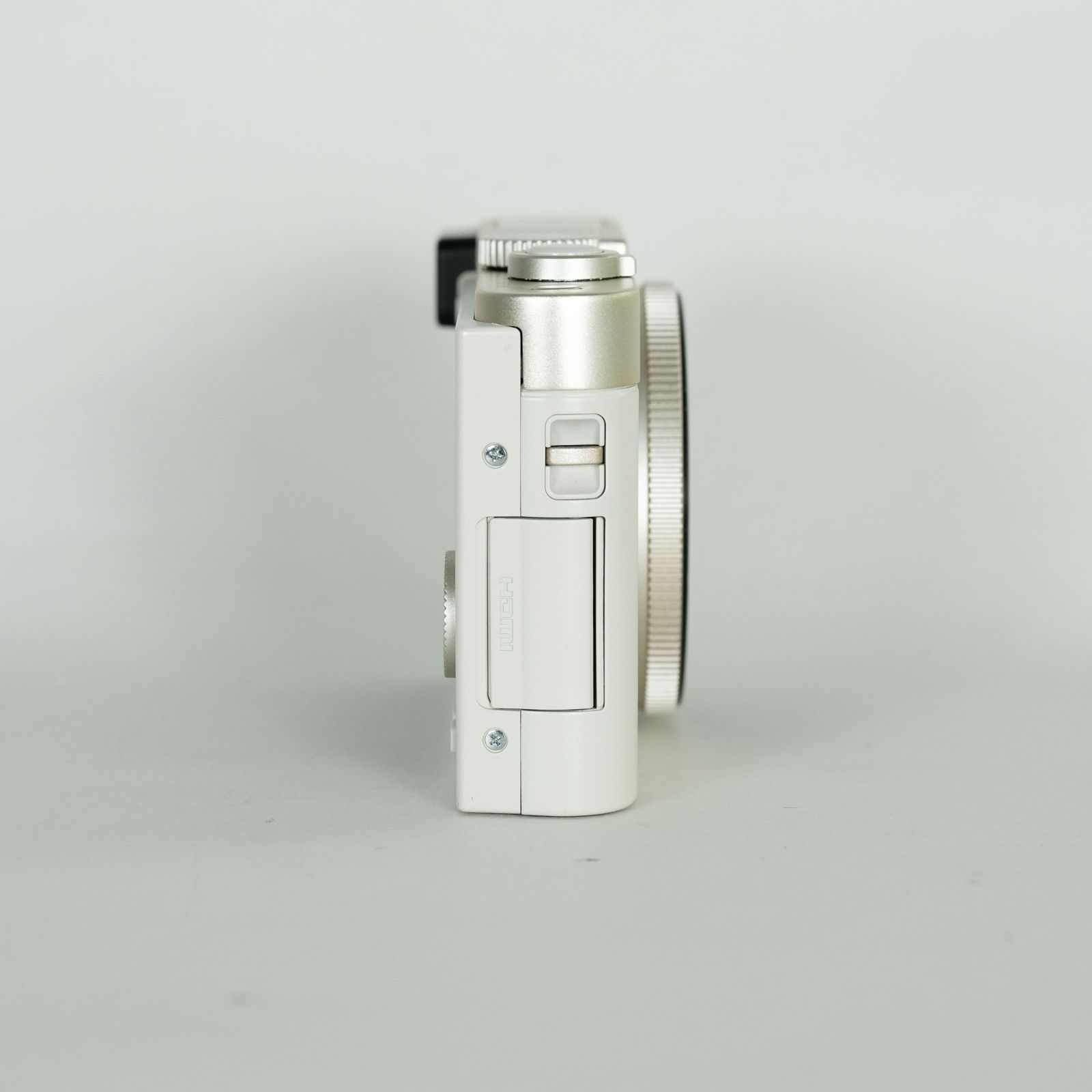 112 ライトゴールド