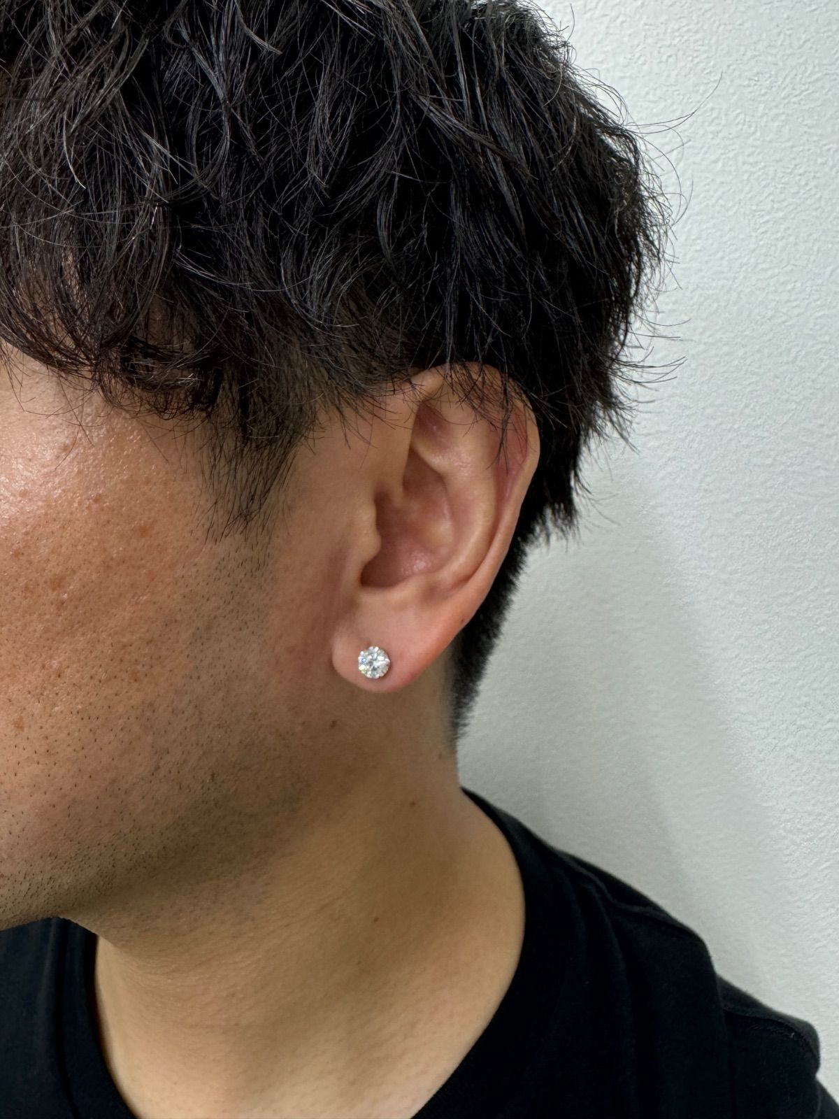 ピアス 1.00CT相当