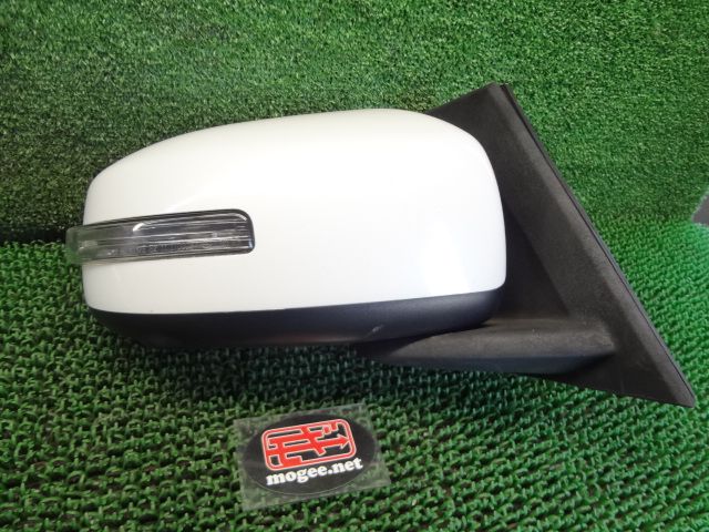 1FC9622 JB6 日産 デイズルークス B21A 前期型 ハイウェイスターX ウィンカー付電格サイドドアミラー右 イシザキ538