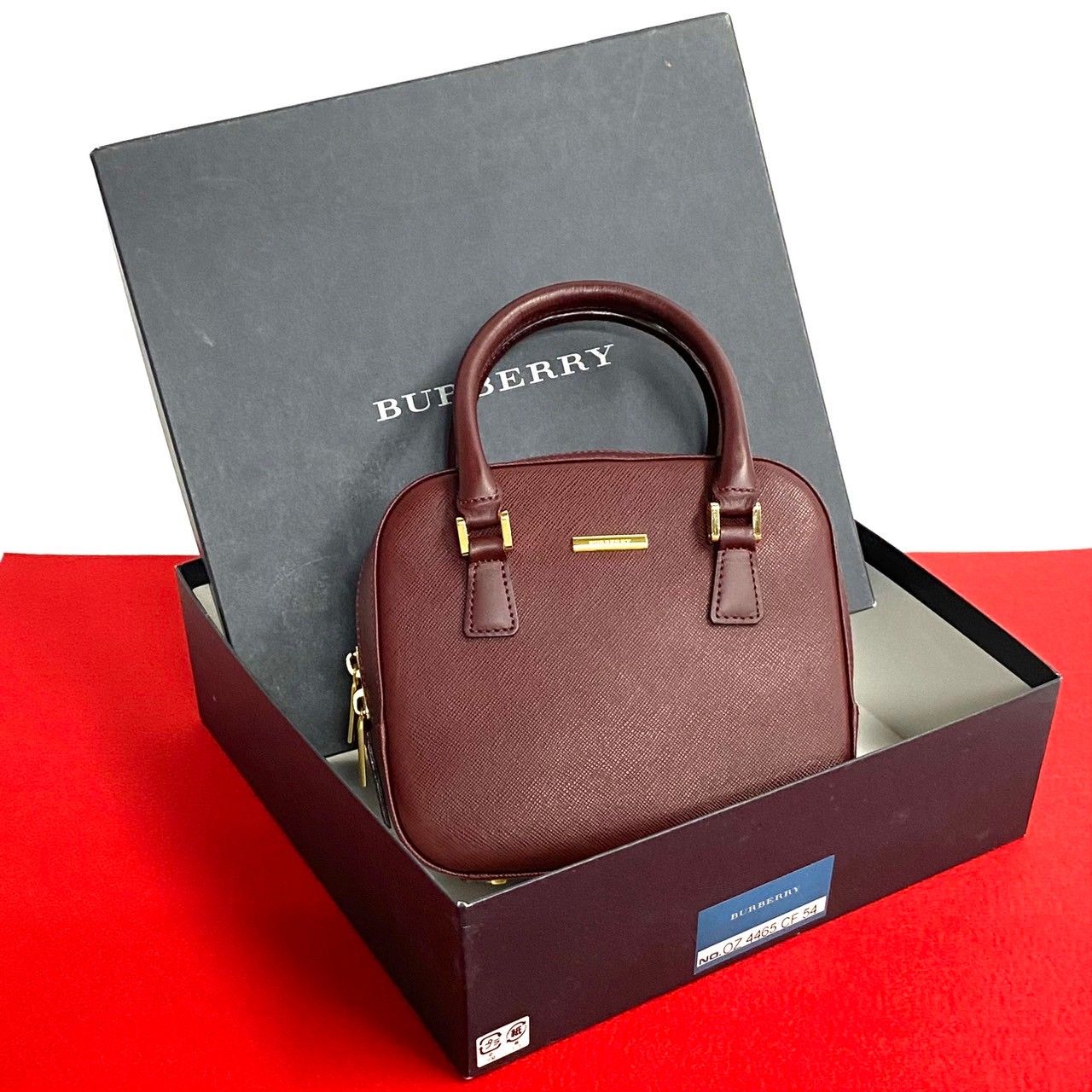 未使用 保管品 箱付き BURBERRY バーバリー ノバチェック ロゴ 金具 