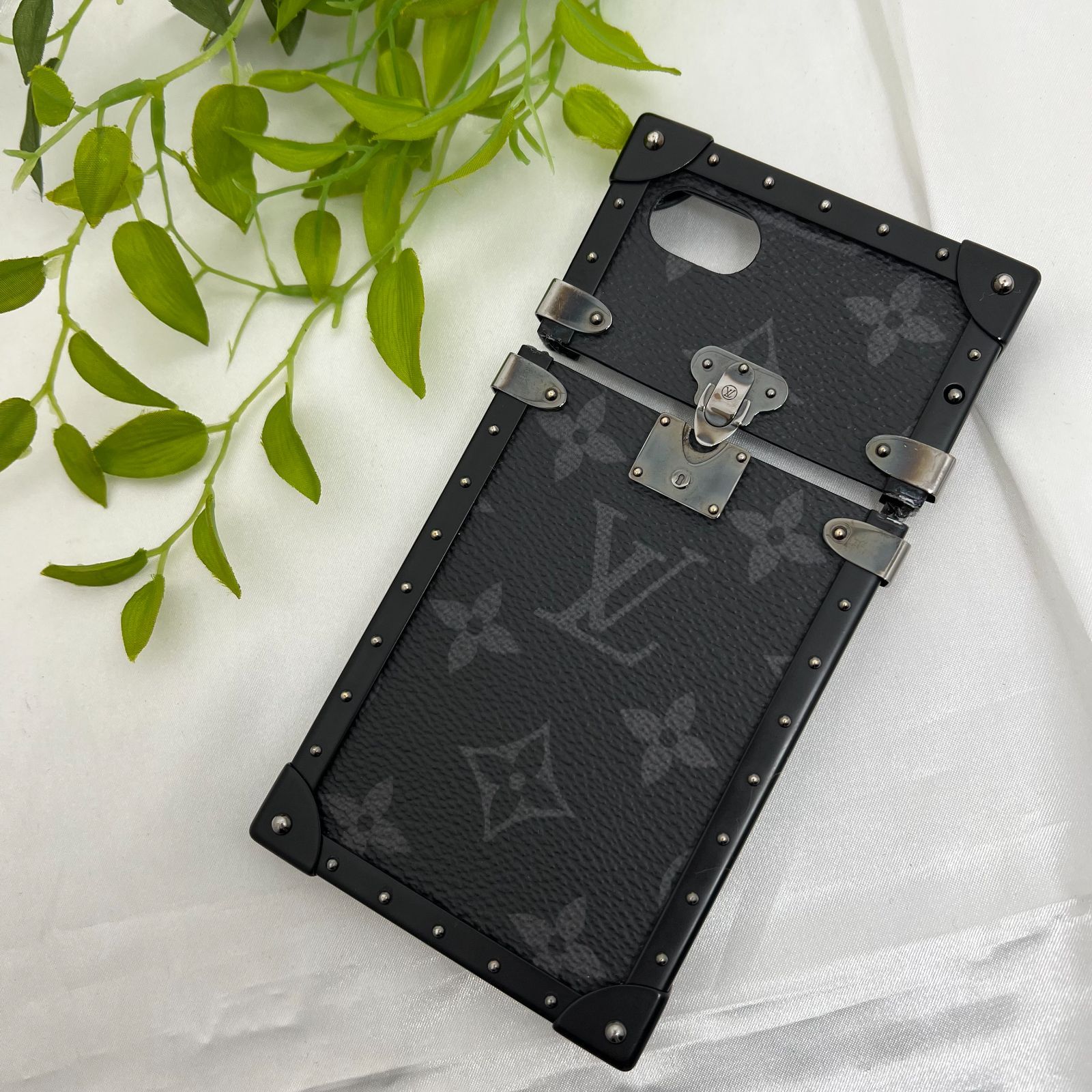 LOUIS VUITTON モノグラム エクリプス アイ トランク - iPhoneケース