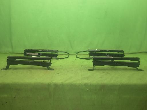 レカロシートレール