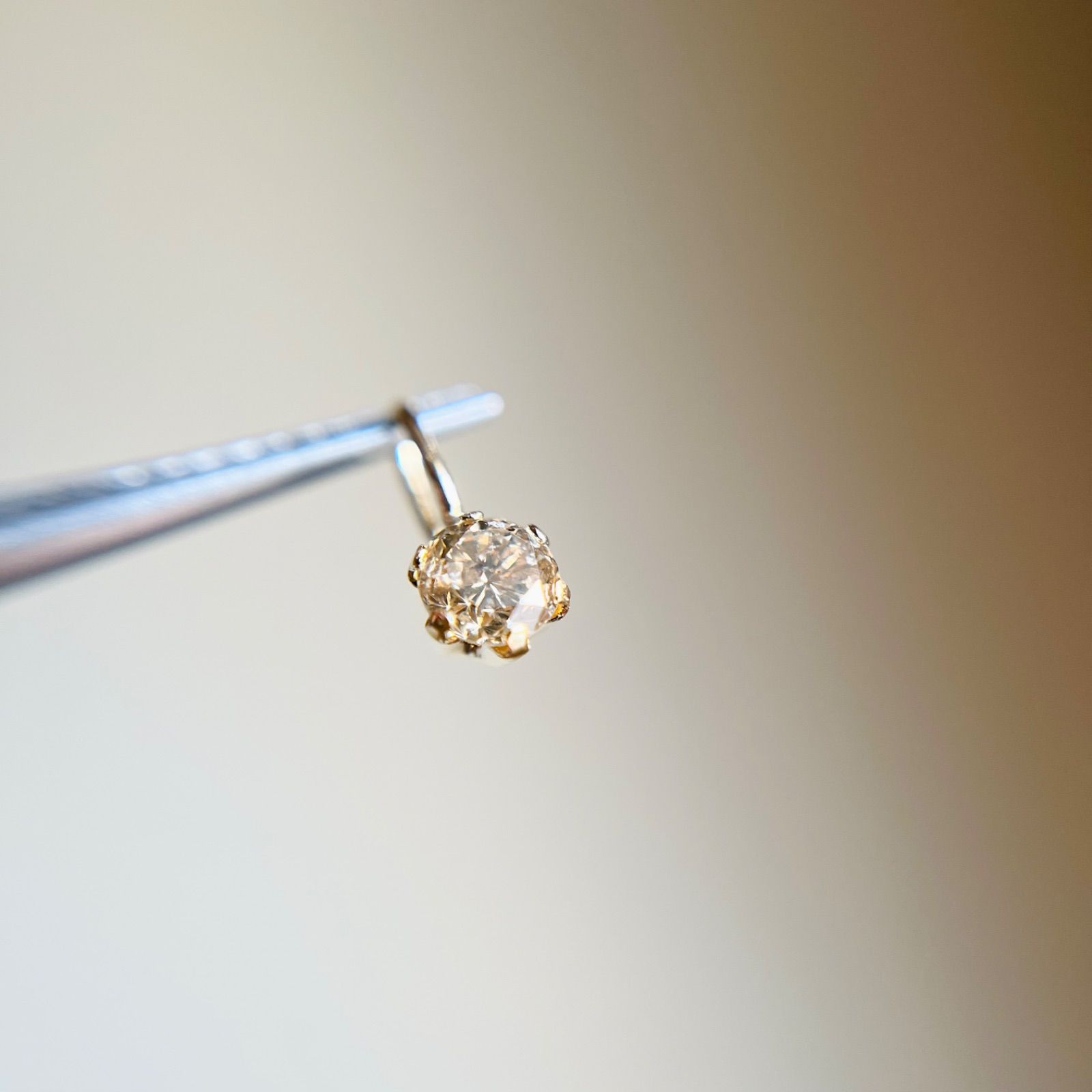 K18YG 天然ダイヤモンド 0.13ct チャーム ペンダントトップ