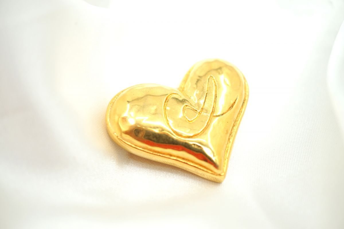 小売 クリスチャンラクロワ ヴィンテージ ハート型 ブローチ