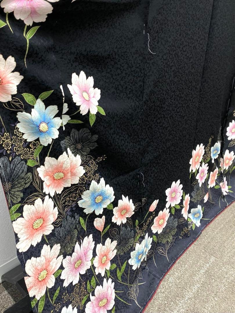 着物 はなもり~ 刺繍 金彩加工 柄八掛 紋意匠 振袖 正絹 豪華 成人 着物 はなもり~ 刺繍 金彩加工 柄八掛 紋意匠 振袖 正絹 豪華 成人