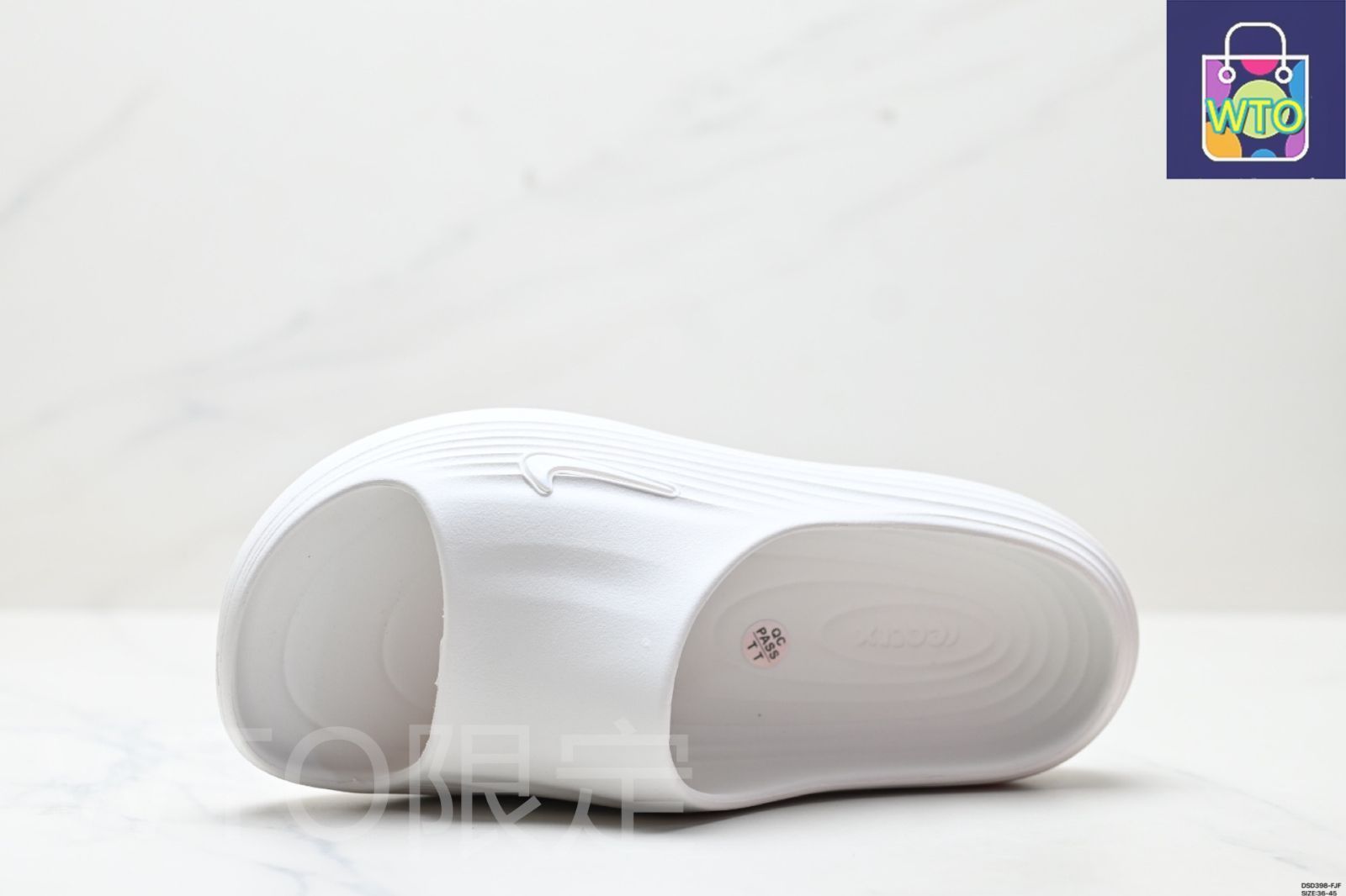 ★NIKE★大人気★W REACTX REJUVEN8 SLIDES★追跡付 Nike ReactX Rejuven8 Made with soft and responsive ReactX