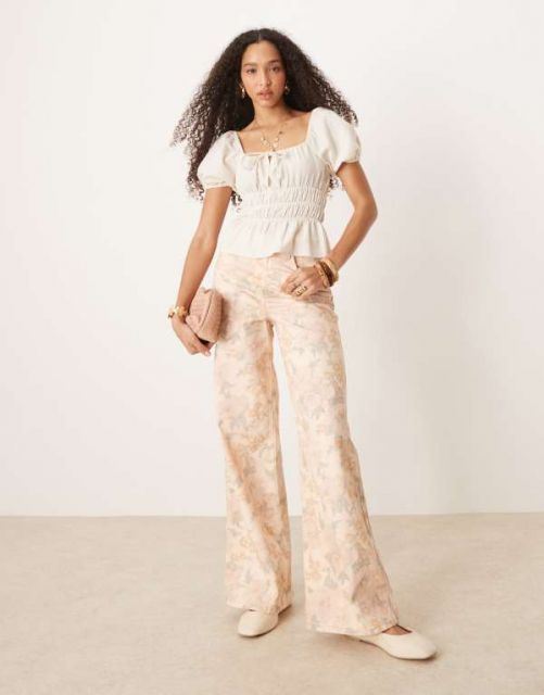 【送料無料】 マンゴ レディース デニムパンツ ボトムス Mango Aba washed floral jeans in pale pink Pale pink