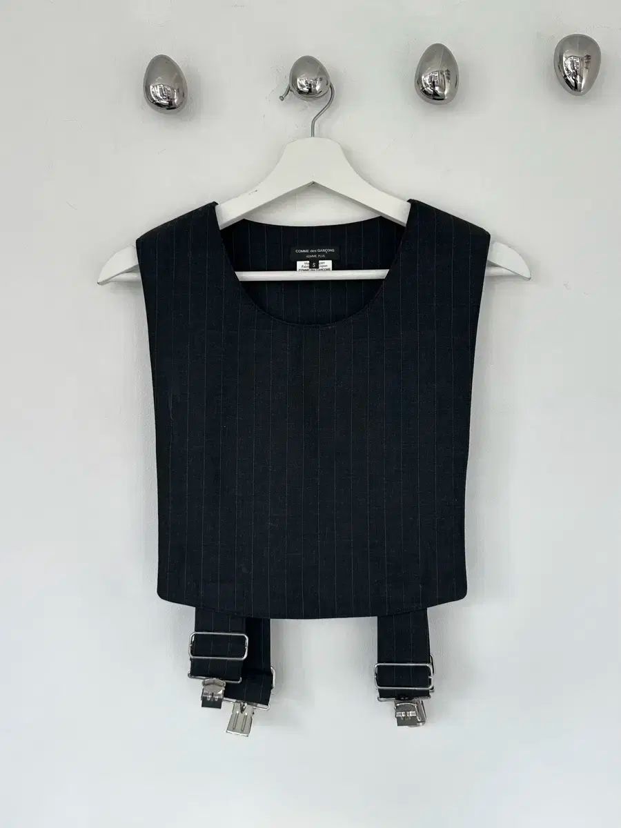 コム デ ギャルソン オム プリュス サスペンダー バックル ベスト