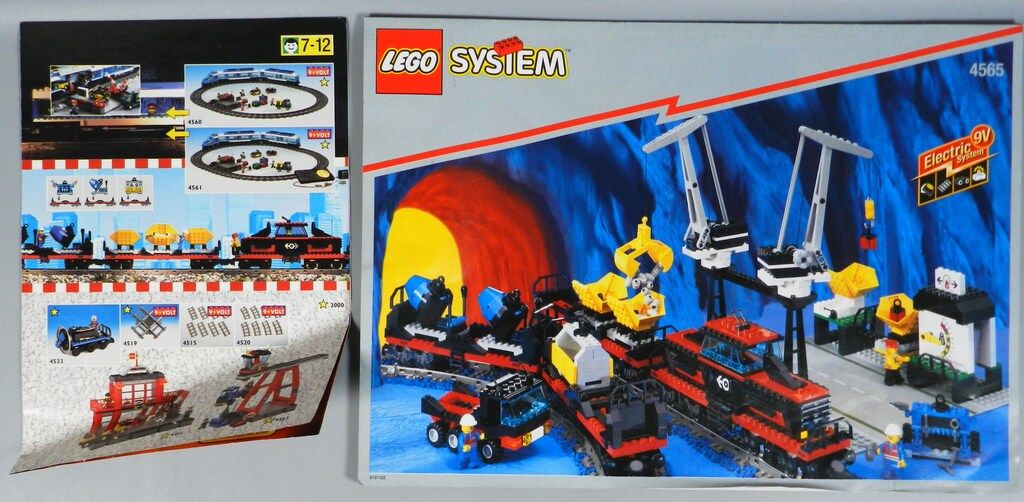 4565