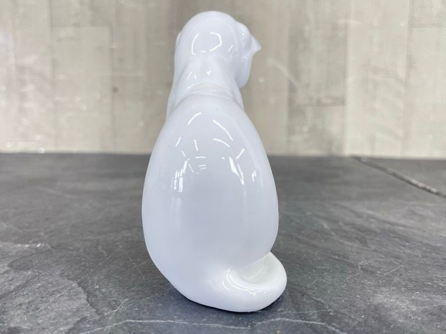 ロイヤルコペンハーゲン インテリア陶器壁掛け　ブリタと猫　直径約26cm ロイヤルコペンハーゲン インテリア陶器壁掛け ブリタと猫 直径