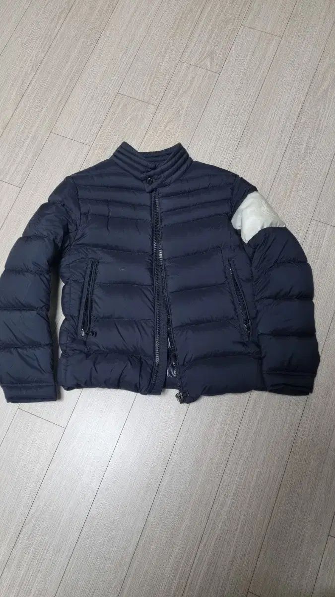 MONCLER(モンクレール) キッズ グースダウン ダウン 6 8 税金