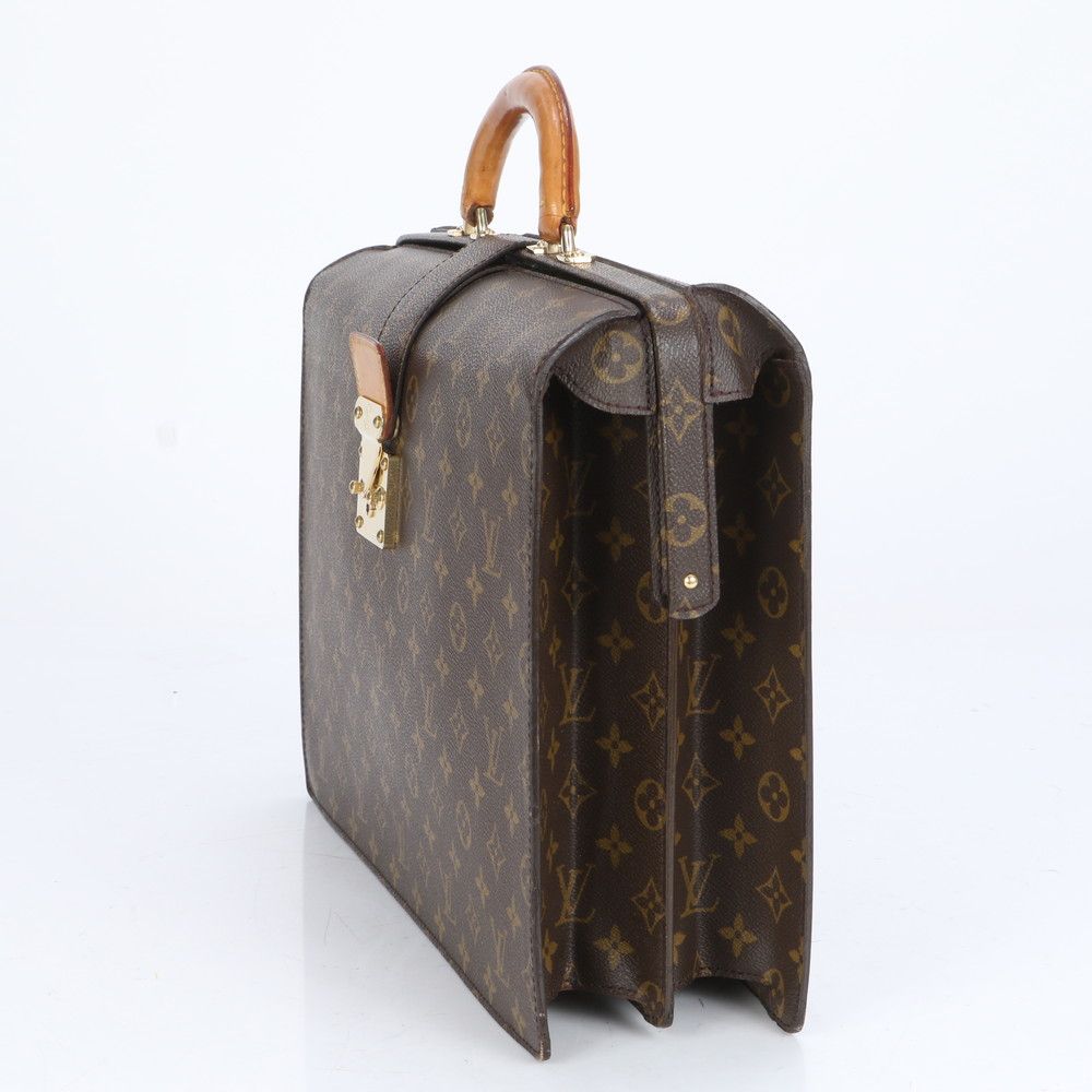 ルイヴィトン ブリーフケース コンセイエ モノグラム ヴィンテージ オールド ビジネスバッグ LV メンズ 書類かばん 紳士用 LOUIS  VUITTONモノグラムがオシャレ♪】Louis Vuitton☆ブリーフケース (Louis Vuitton/ビジネスバッグ・アタッシュケース)  M40566【BUYMA】 ★  ルイヴィトン モノグラム ブリーフケース  ★