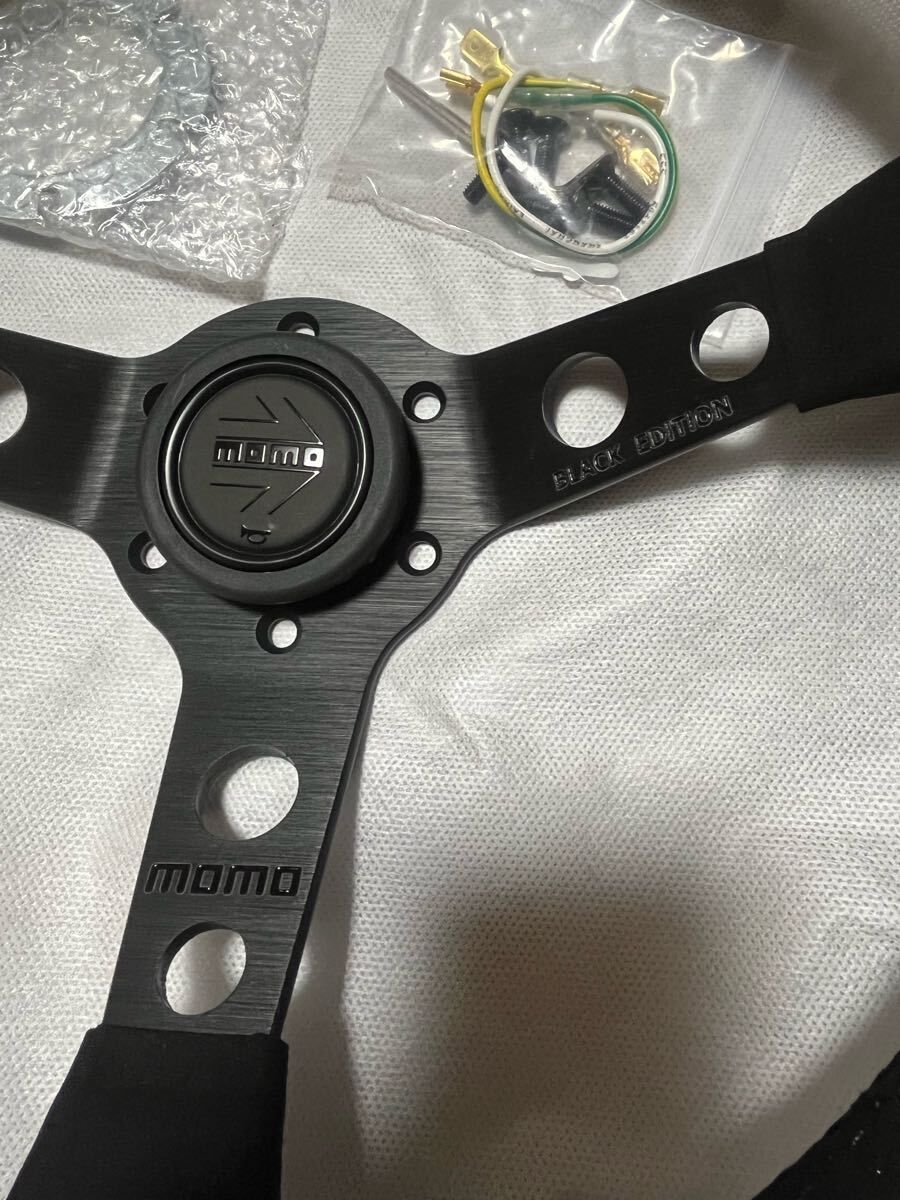 MOMO ディープコーン ブラックエディション ステアリング350MM MOMO