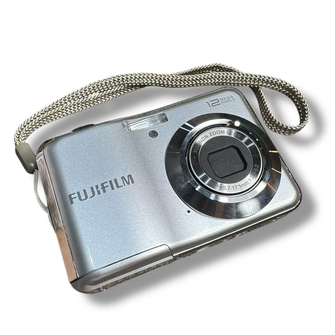 FINEPIX AV100 富士フイルム 単三電池駆動 コンデジ C82】FUJIFILM FinePix AV100 単3電池駆動. 富士フイルム、単3電池駆動