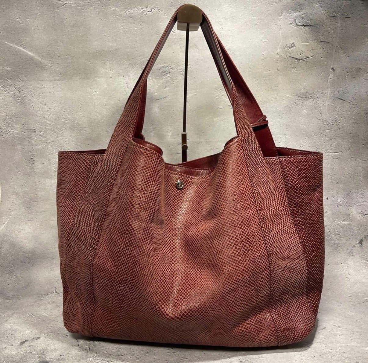 美品✨aniary（アニアリ）スケイルレザー エディターズトートトート