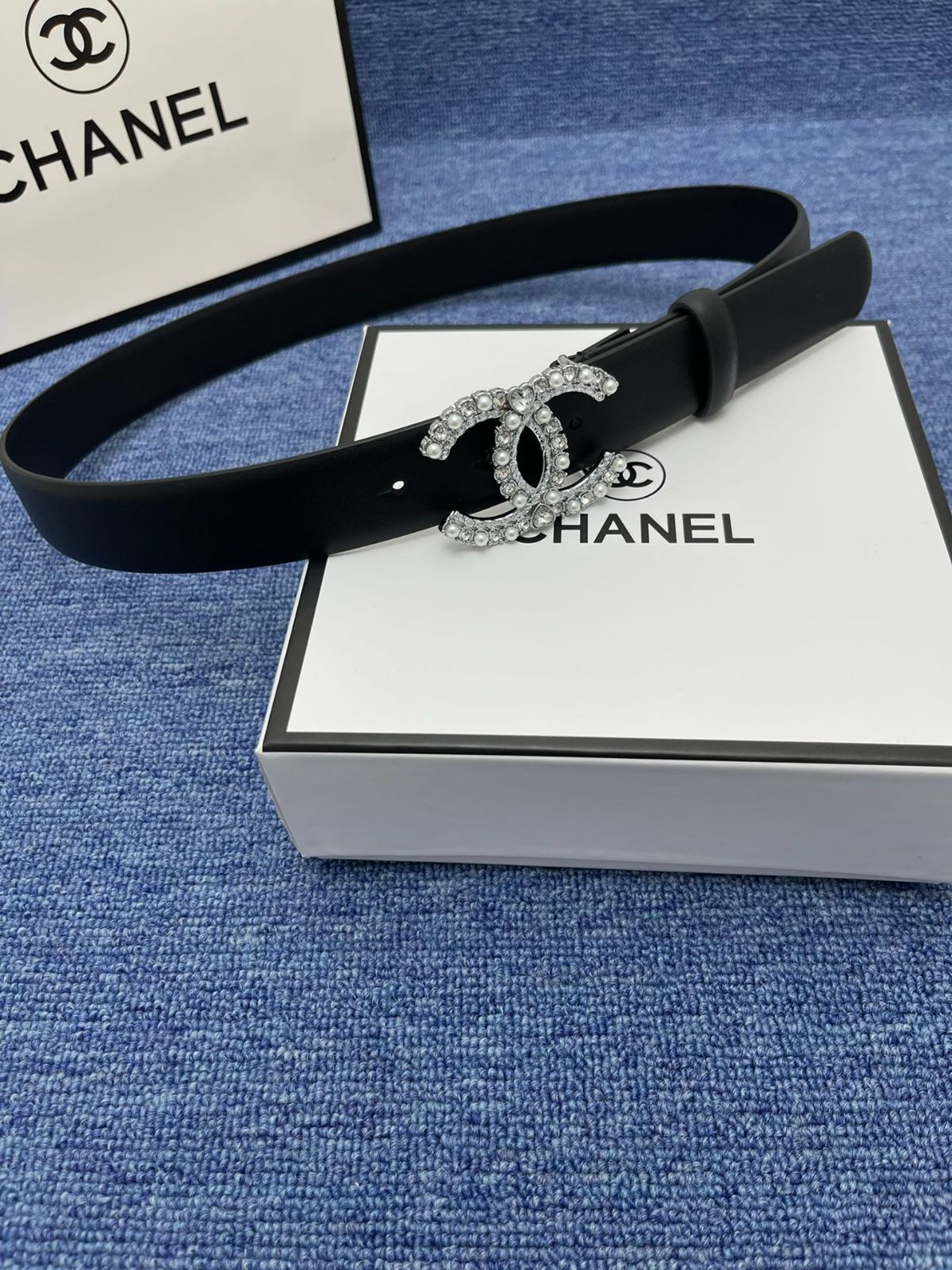 CHANEL  シャネル  ベルト カーフスキン ブラック ロゴ