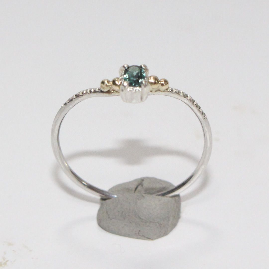 濃いめベキリーブルーグリーンガーネット細身K10粒々ミル打ちシルバーリング約11号