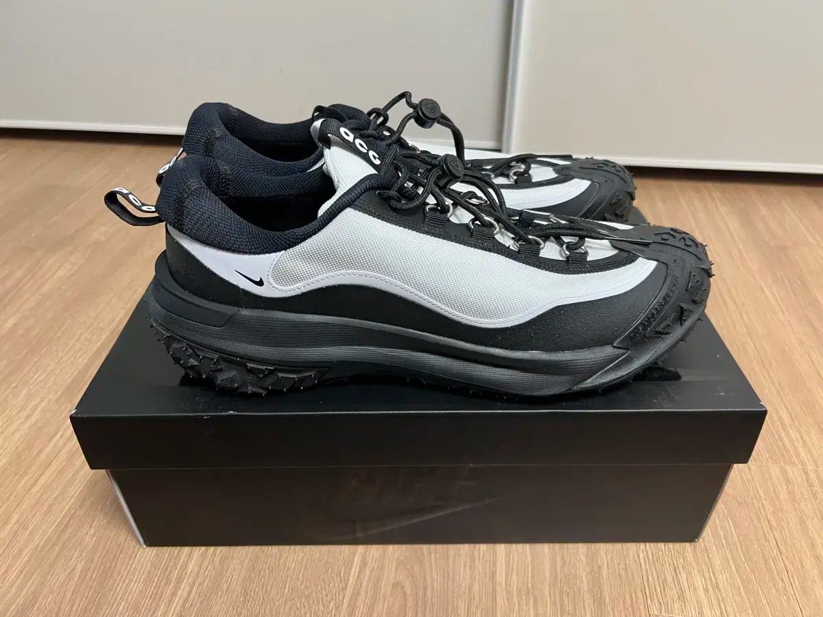 NIKE ナイキ x COMME des GARCONS コム デ ギャルソン オム プラス ACG マウンテン フライ 2 ロー 黒 華