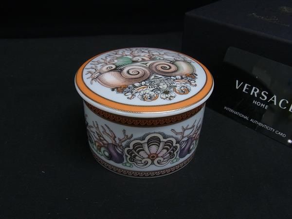 ■新品■未使用■ VERSACE ヴェルサーチ ローゼンタール LES ETOILES DE LA MER マルチケース アイボリー系×マルチカラー BJ8364 □新品□未使用□ VERSACE ヴェルサーチ ローゼンタール LES ETOILES
