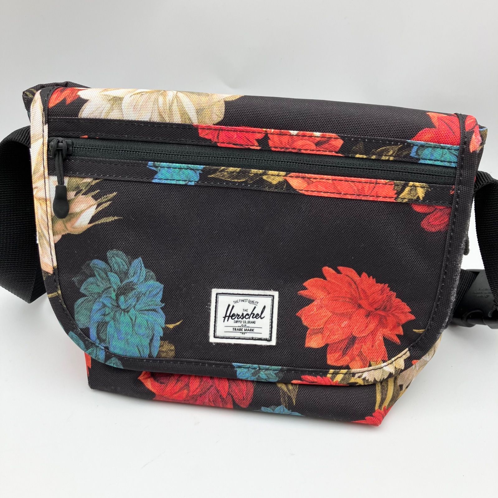 Herschel Supply ハーシェルサプライ ショルダーバッグ フラワー 
