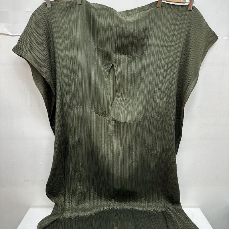 PLEATS PLEASE プリーツプリーズ ジャケット、上着 ポンチョ