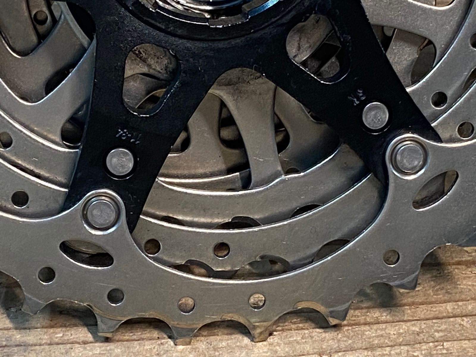 IM932 シマノ SHIMANO CS-HG700 スプロケット 11S 11-34T - メルカリ