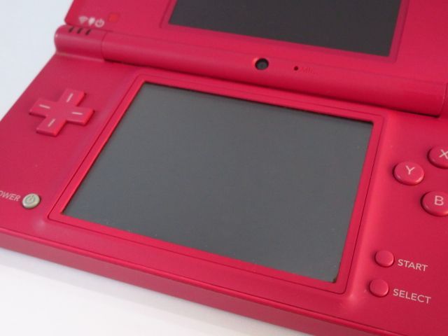 動作品 Nintendo DSi ピンク TWL-001  任天堂　本体　ニンテンドー