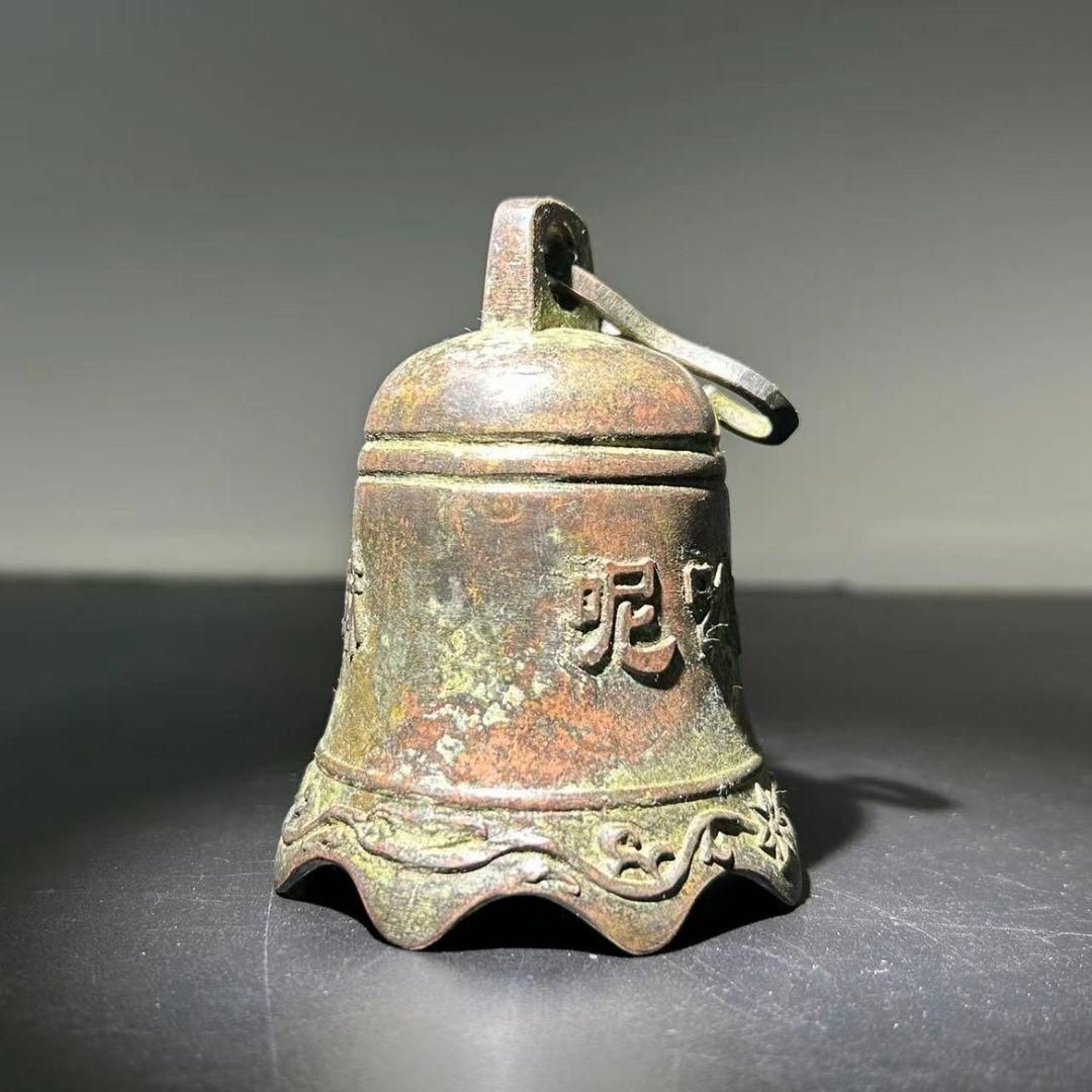 銅製 鈴六字真言銅鐘 掛鈴 装飾品工芸品 置物 - メルカリ