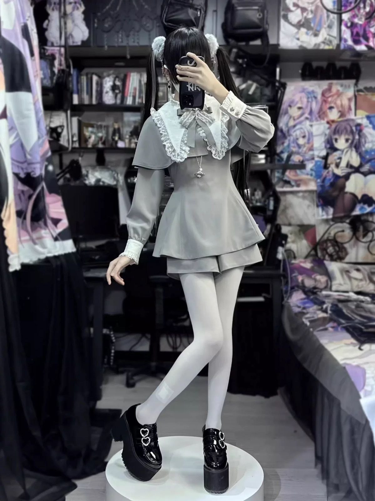 ブラック