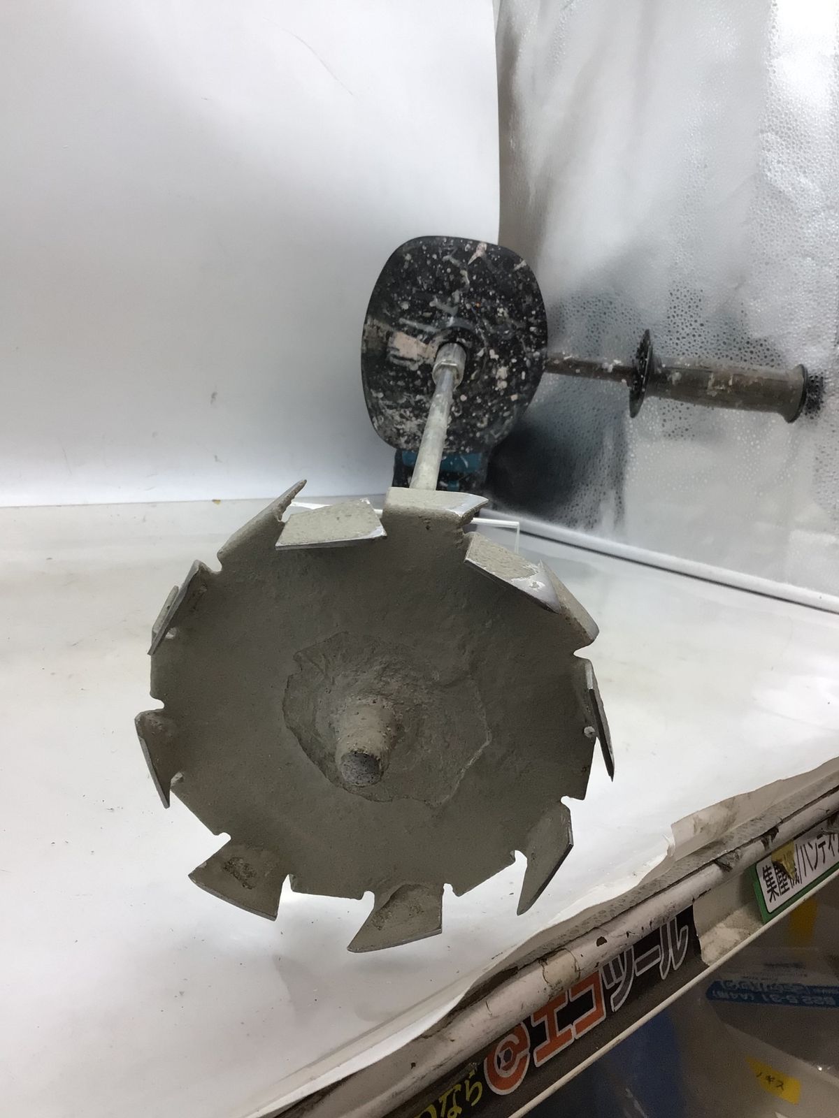 18V充電式カクハン機 UT130DZ