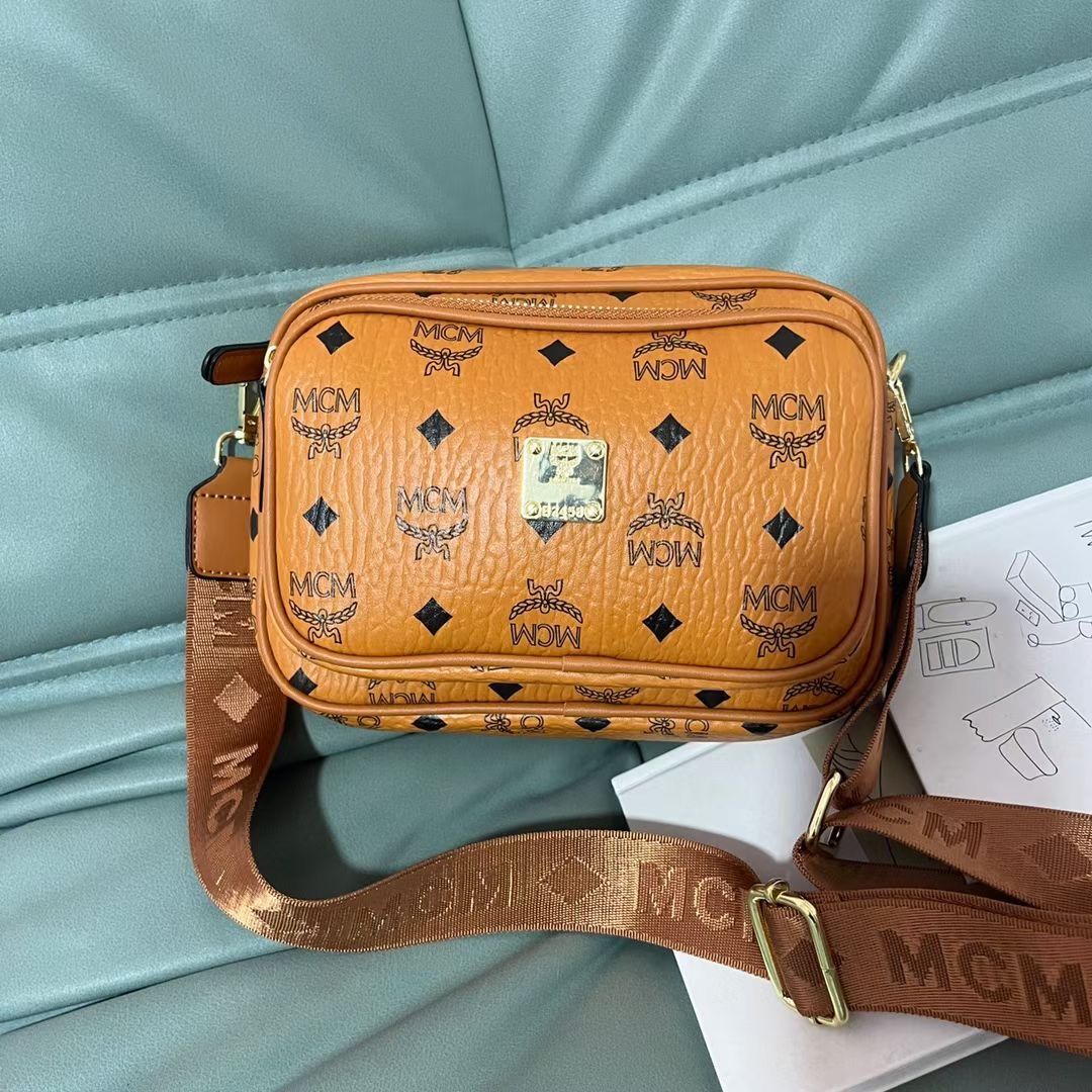MCM/エムシーエム/〈ヴィセトス オリジナル〉 カメラバッグ ブラウン 