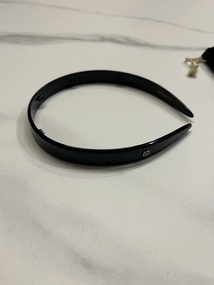 アレクサンドル デ 飛ぶ プレジャンス ヘアバンド ブラック