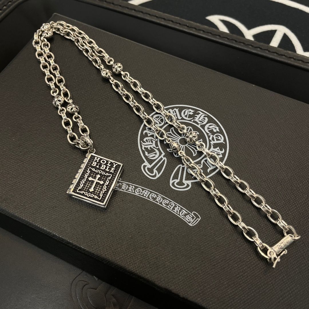 【新品未使用】クロムハーツ（Chrome Hearts）ホーリーバイブルペンダント ネックレス シルバー