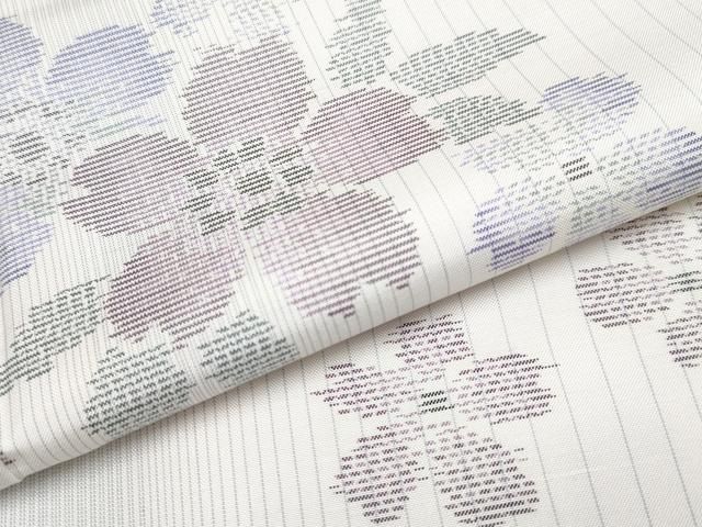 平和屋着物■極上　本場大島紬　白大島　舞桜文　久野織物謹製　さが美扱い　証紙付き　逸品　CYAA2707s5 平和屋着物□極上 本場大島紬 白大島 舞桜文 久野織物謹製 さが美扱い