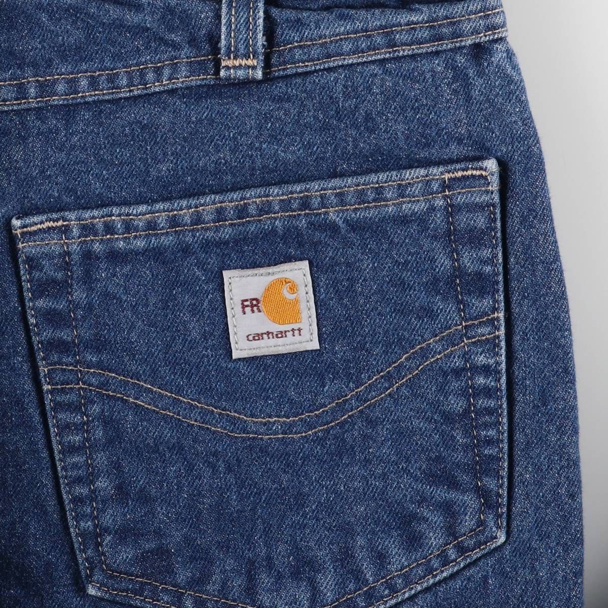 テーパードデニムパンツ