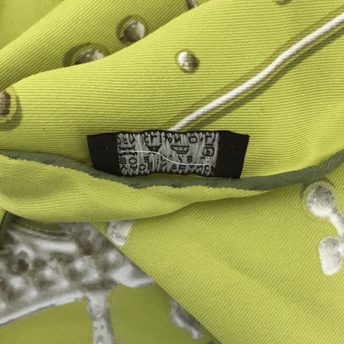 HERMES(エルメス) スカーフ ポワンテュー ライトグリーン シルク