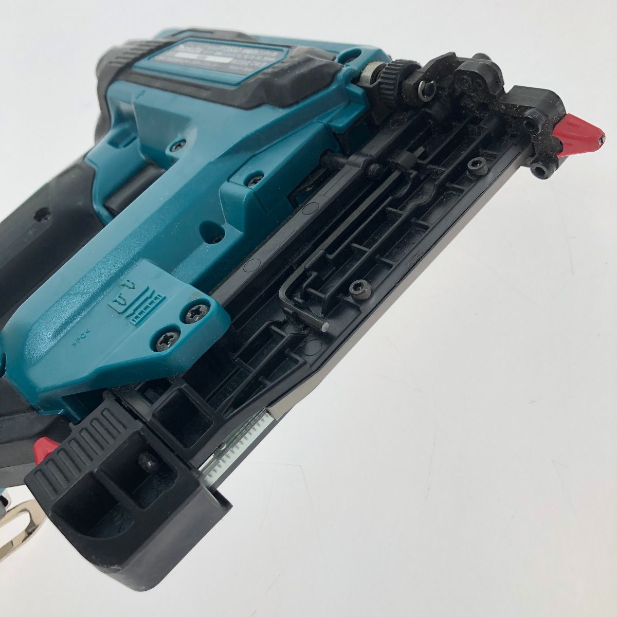 □□MAKITA マキタ 充電式ピンタッカ 18V バッテリ付き PT353D - メルカリ 