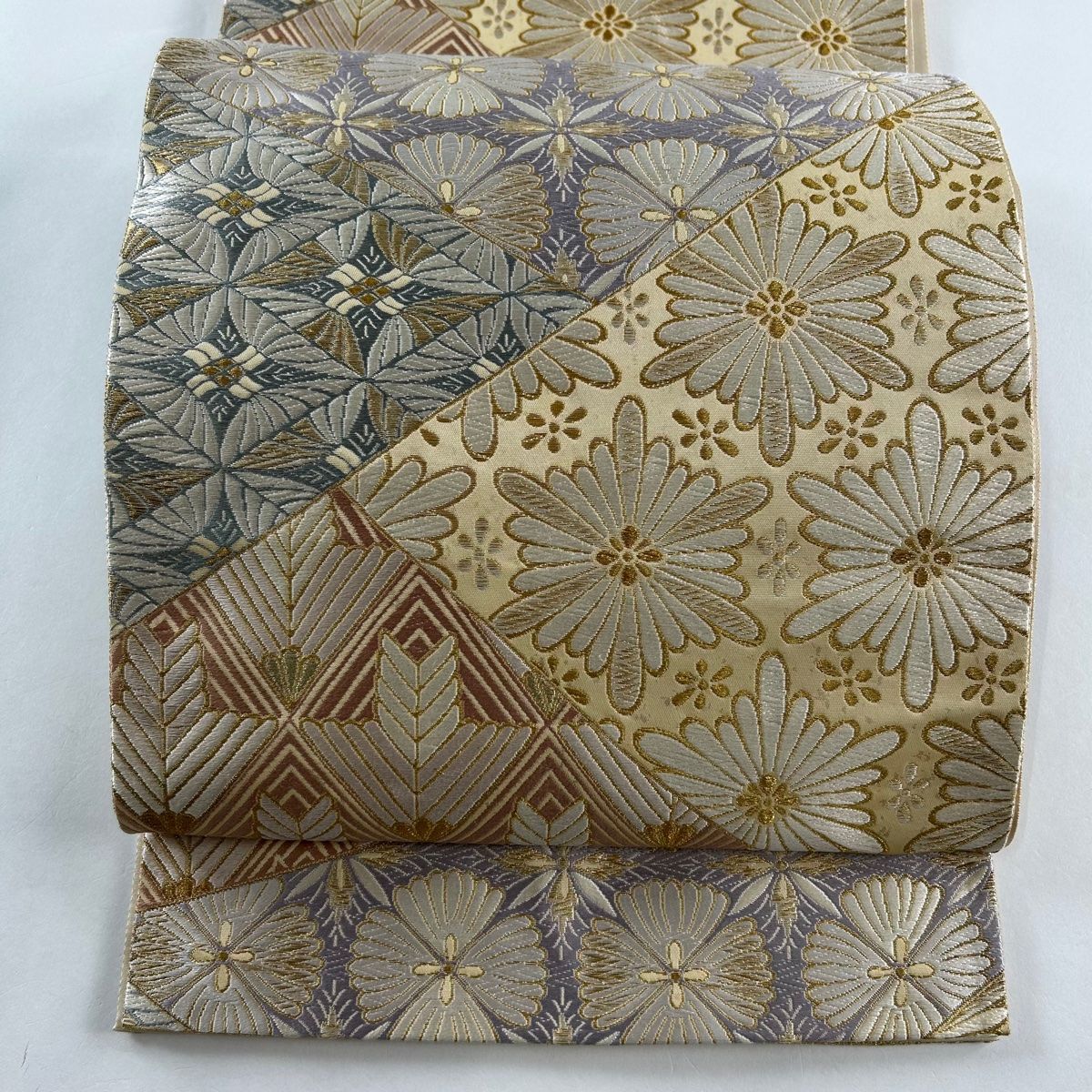 寛文菊 唐織 袋帯 ふっくら 立体的 金糸 正絹 お太鼓柄 黒地